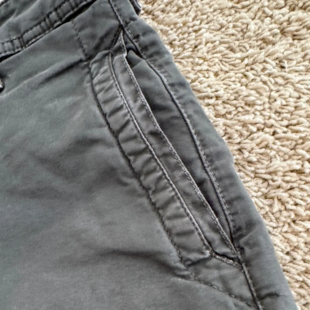 The North Face TNF Men's Gray Casual Cargo Shorts, sz 32